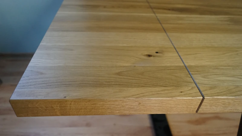 Jaki stół do salonu wybrać